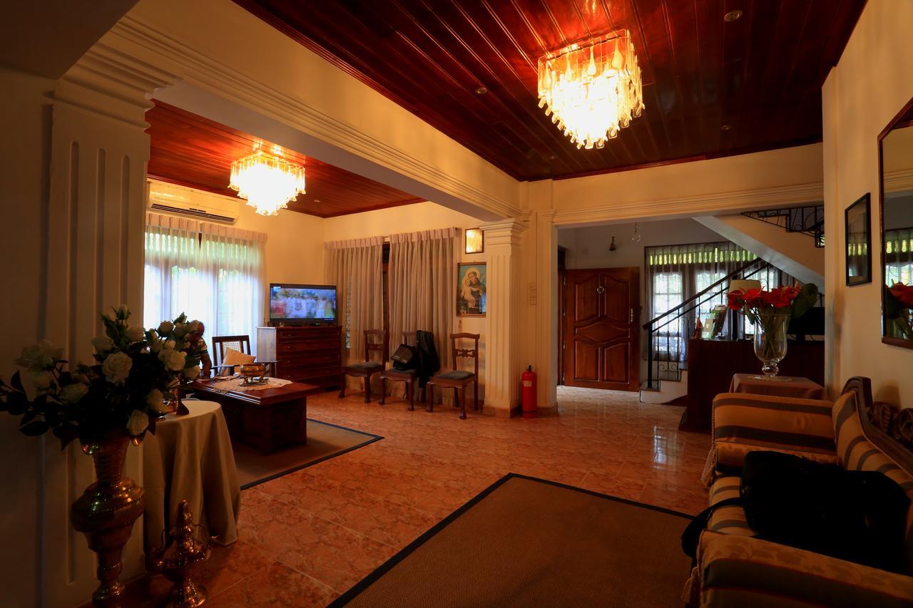 Hotel Emel Boutique Negombo Exterior foto